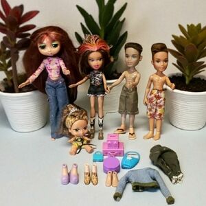 Y2k 2001 - 2004 MGA Enterainment Bratz/X Diva Stars Dolls Plus Accessories Lot
